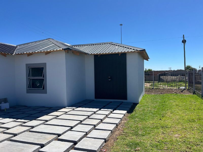 Charming Family Home in Freedom Park, Bloemfontein - Photo 3