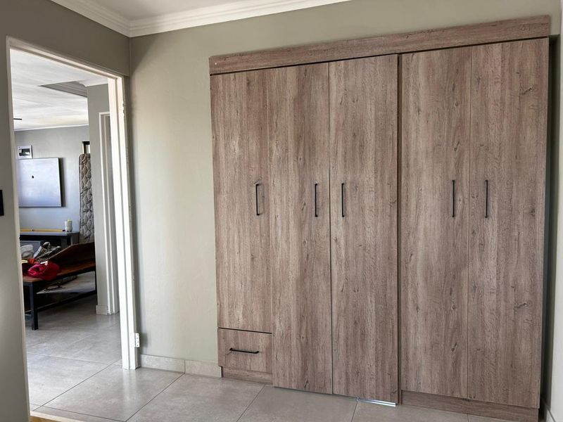 Charming Family Home in Freedom Park, Bloemfontein - Photo 5