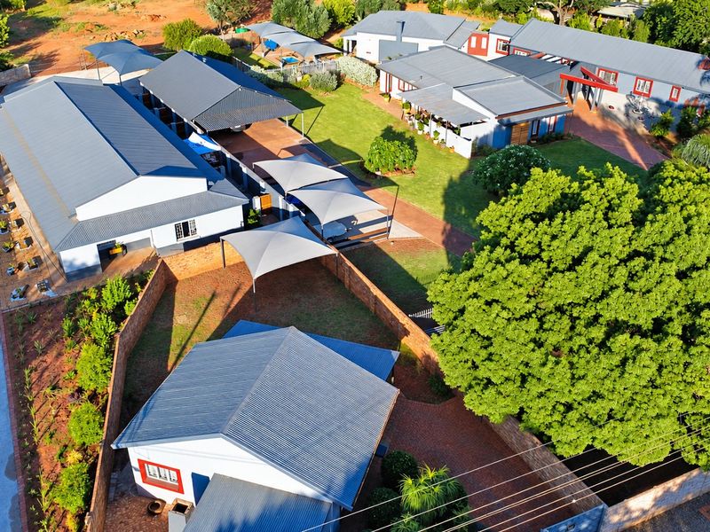 Exceptional 1-Hectare Montana Gardens Property with Business Rights and Multiple Accommodation Options - Photo 6
