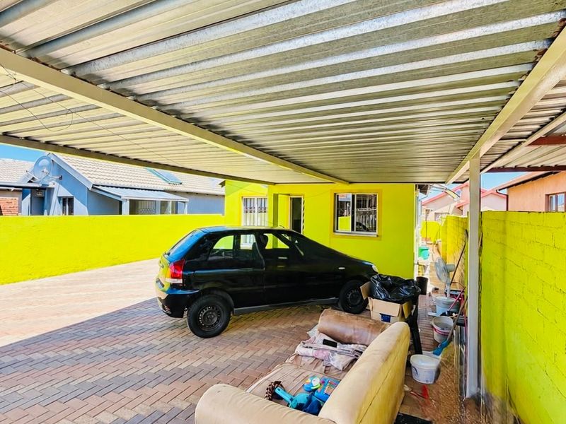 Charming 2 bed Home in Soshanguve with Fibre - Photo 3
