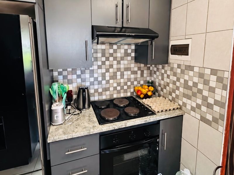 Charming 2 bed Home in Soshanguve with Fibre - Photo 6