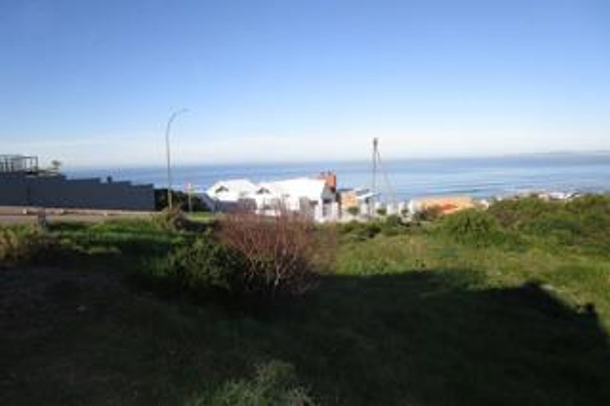 A view of the coastal landscape and ocean from the vacant residential land.