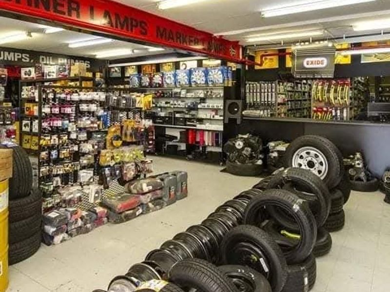 Commercial property for sale in Regents park  - Photo 6