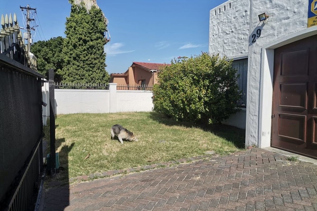 3 Bedroom House for Sale in Ravensmead - Photo 2