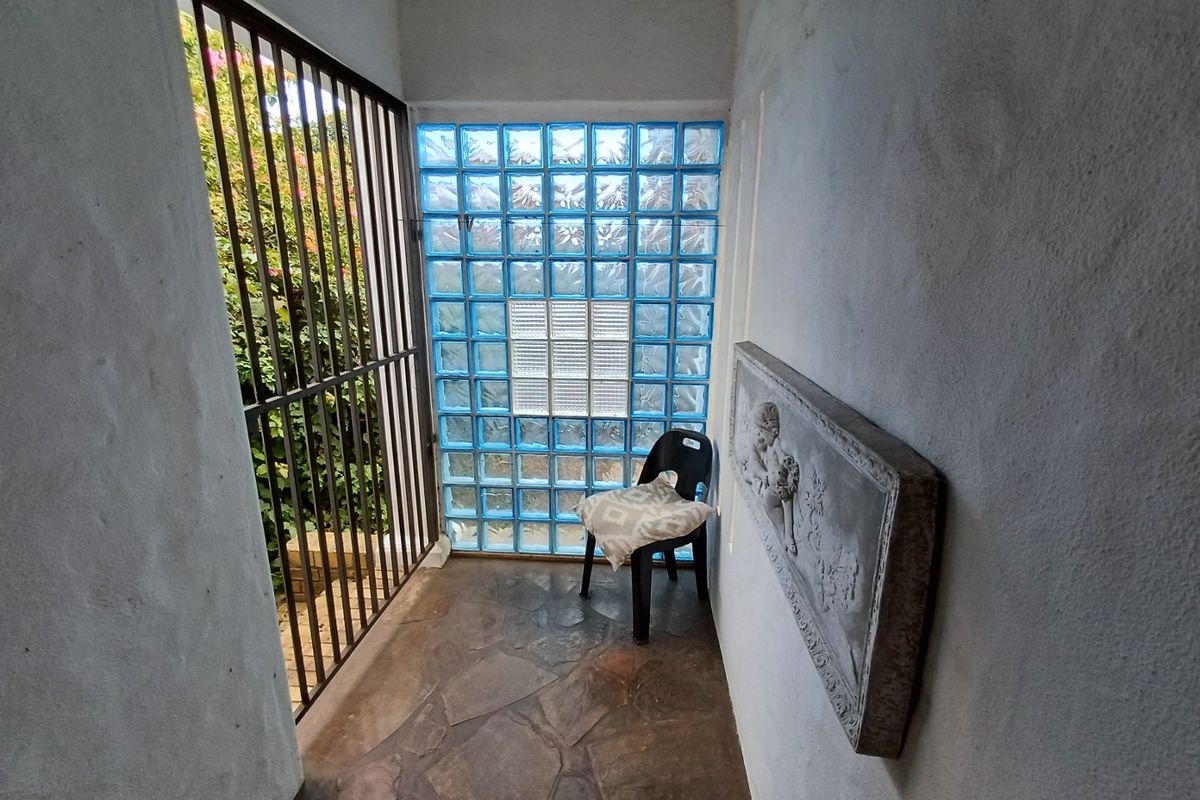 3 Bedroom House for Sale in Ravensmead - Photo 5