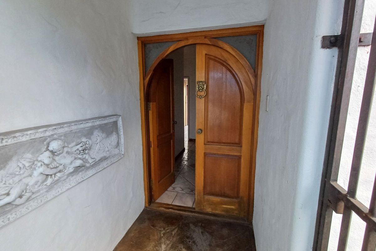 3 Bedroom House for Sale in Ravensmead - Photo 4