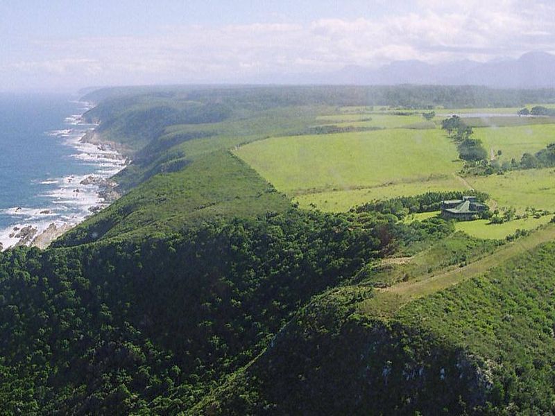 Unique property with uninterrupted coastline views - Ideal for secluded development or lifestyle farm. - Photo 1