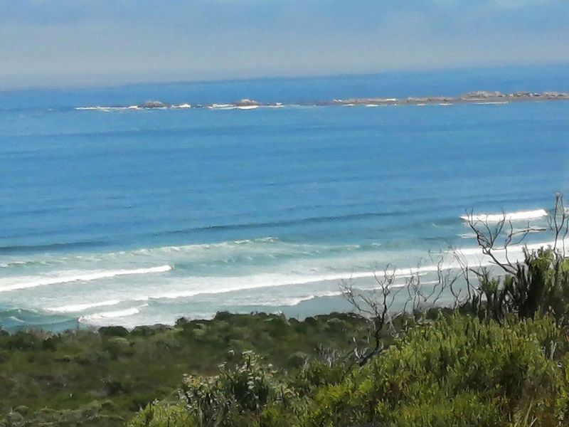 Magnificent property with alluring sea views situated in Brenton on Sea South Africa - Photo 3