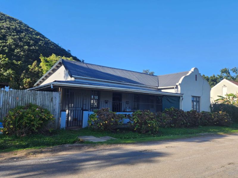 High-Potential Development Site with Two Dwellings Near Knysna CBD - Photo 5