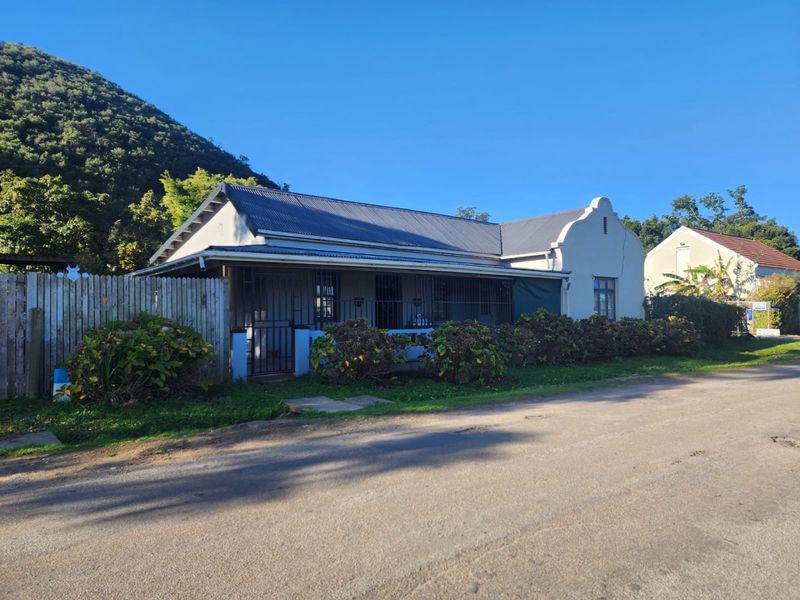 High-Potential Development Site with Two Dwellings Near Knysna CBD - Photo 8