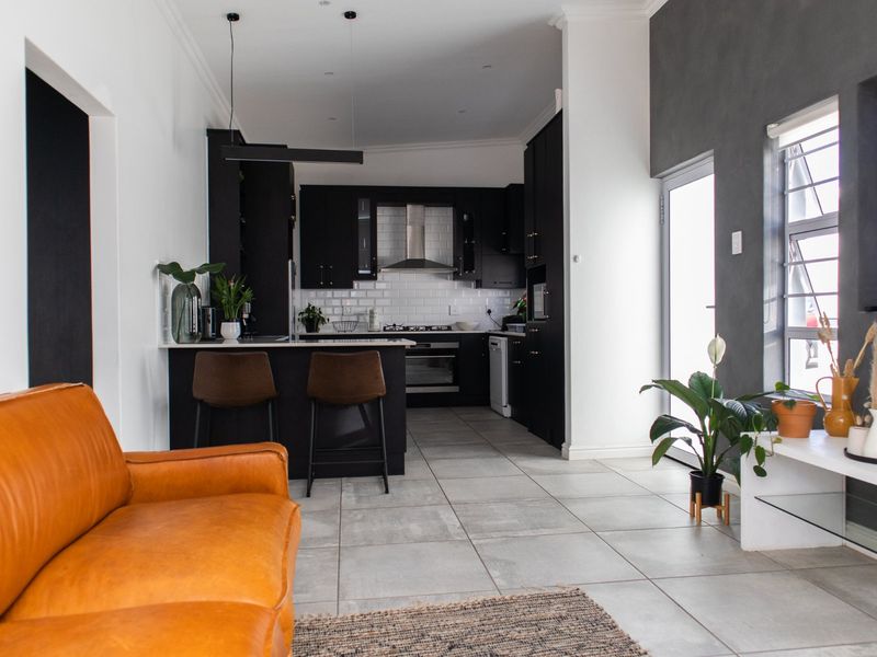 Modern 3 Bedroom home to let! - Photo 1