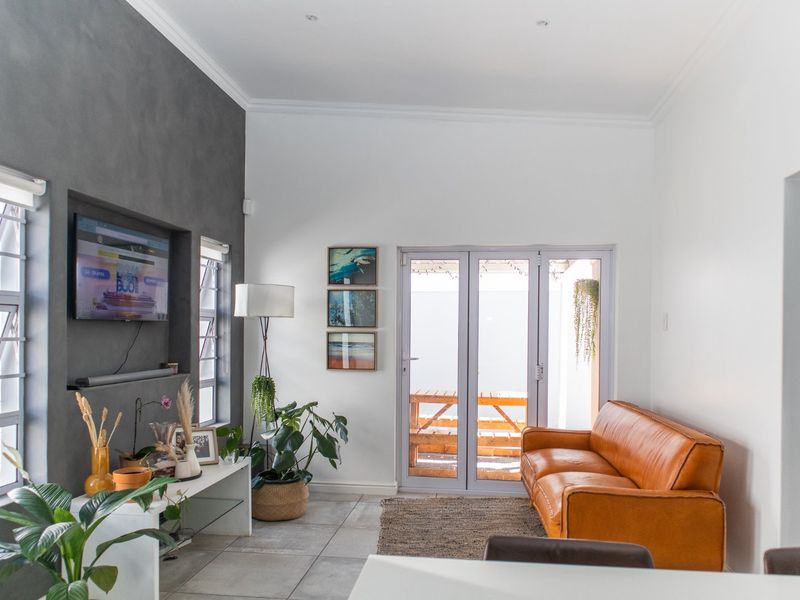 Modern 3 Bedroom home to let! - Photo 2