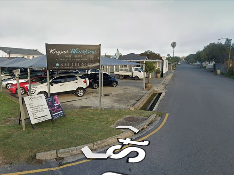 Prime Investment Opportunity: Location, location, location on Waterfront Drive! - Photo 5