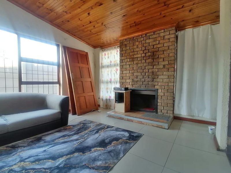 5 Bedroom Home Separated into 4 Income Generating Units - Photo 10