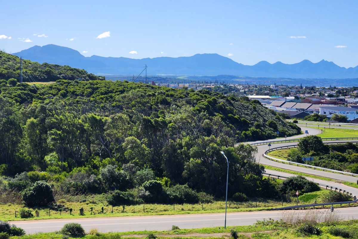 Beautiful Apartment... Rooftop Area... Swimming Pool... Stunning Views !!! - Photo 3