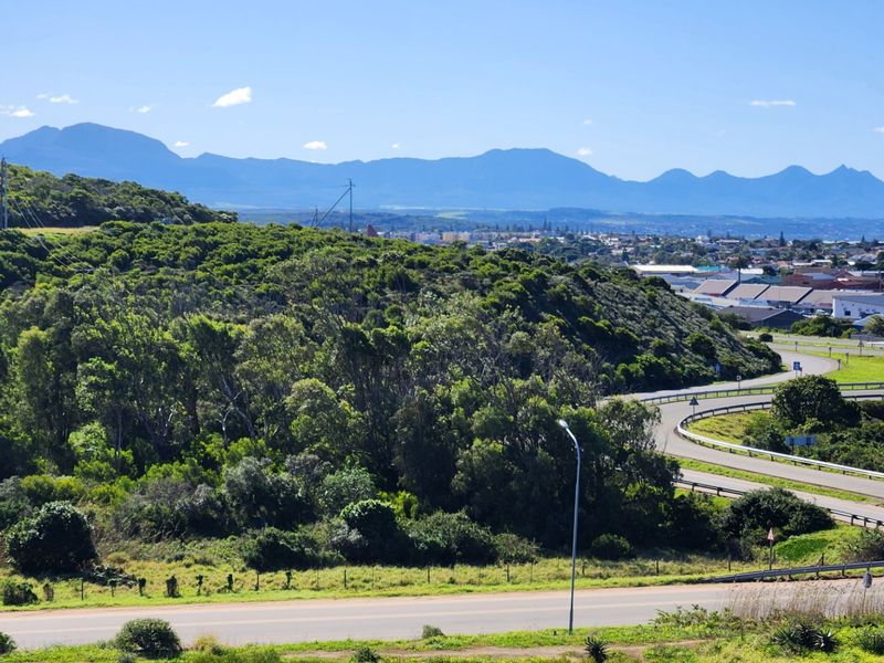 Beautiful Apartment... Rooftop Area... Swimming Pool... Stunning Views !!! - Photo 3