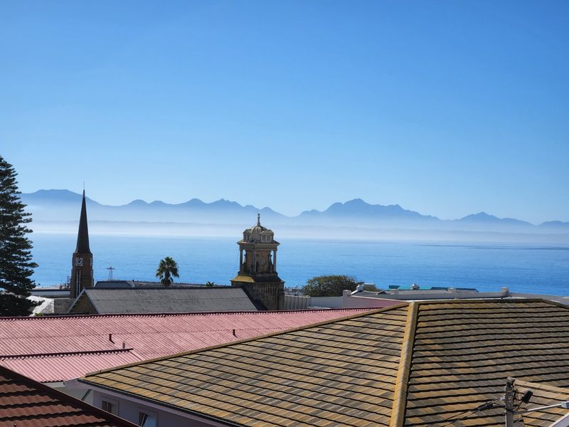 Not often that an opportunity like this becomes available !!!  - Photo 4