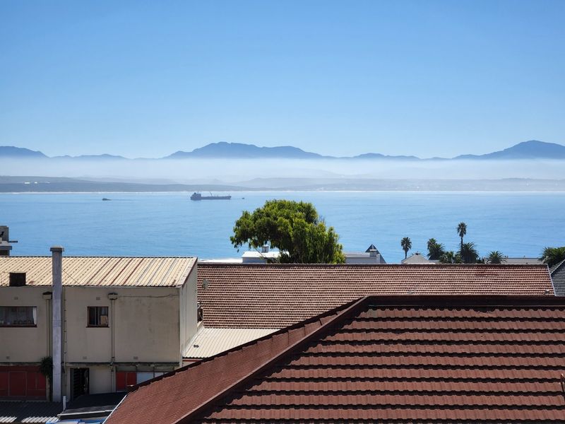 Not often that an opportunity like this becomes available !!!  - Photo 2