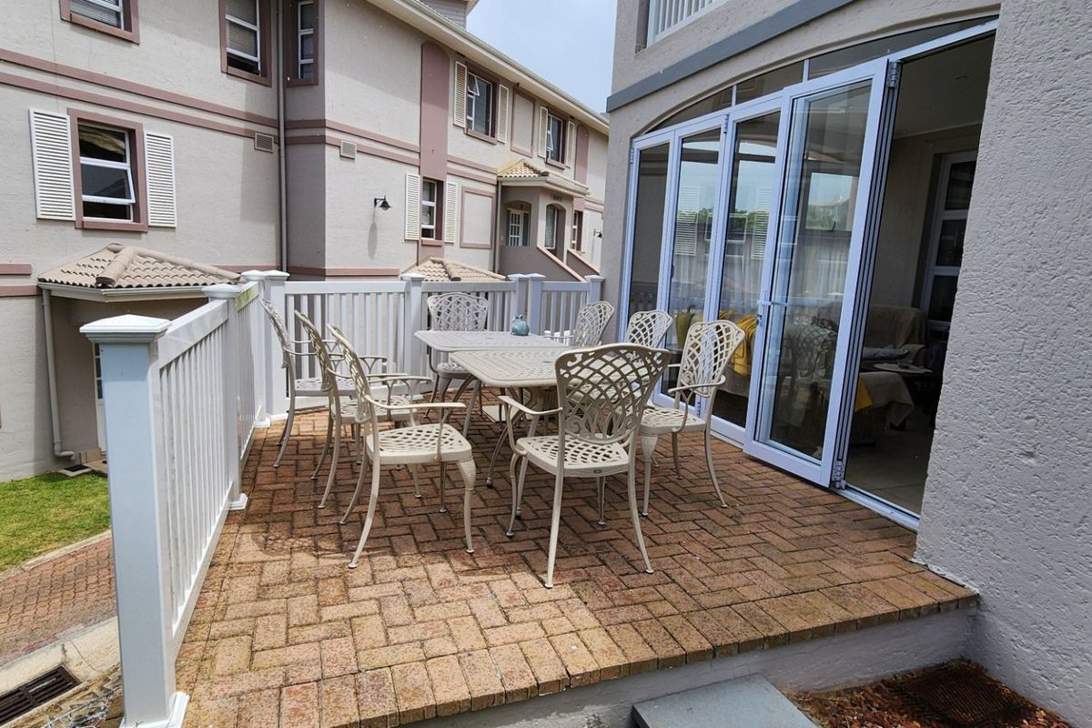 Beautiful Villa....... Prestigious Pinnacle Point Golf Estate !!!  - Photo 3