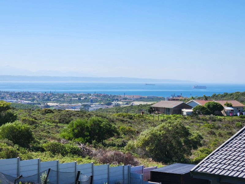 Beautiful and Modern Duet House... Granny Flat... Sea Views !! - Photo 2
