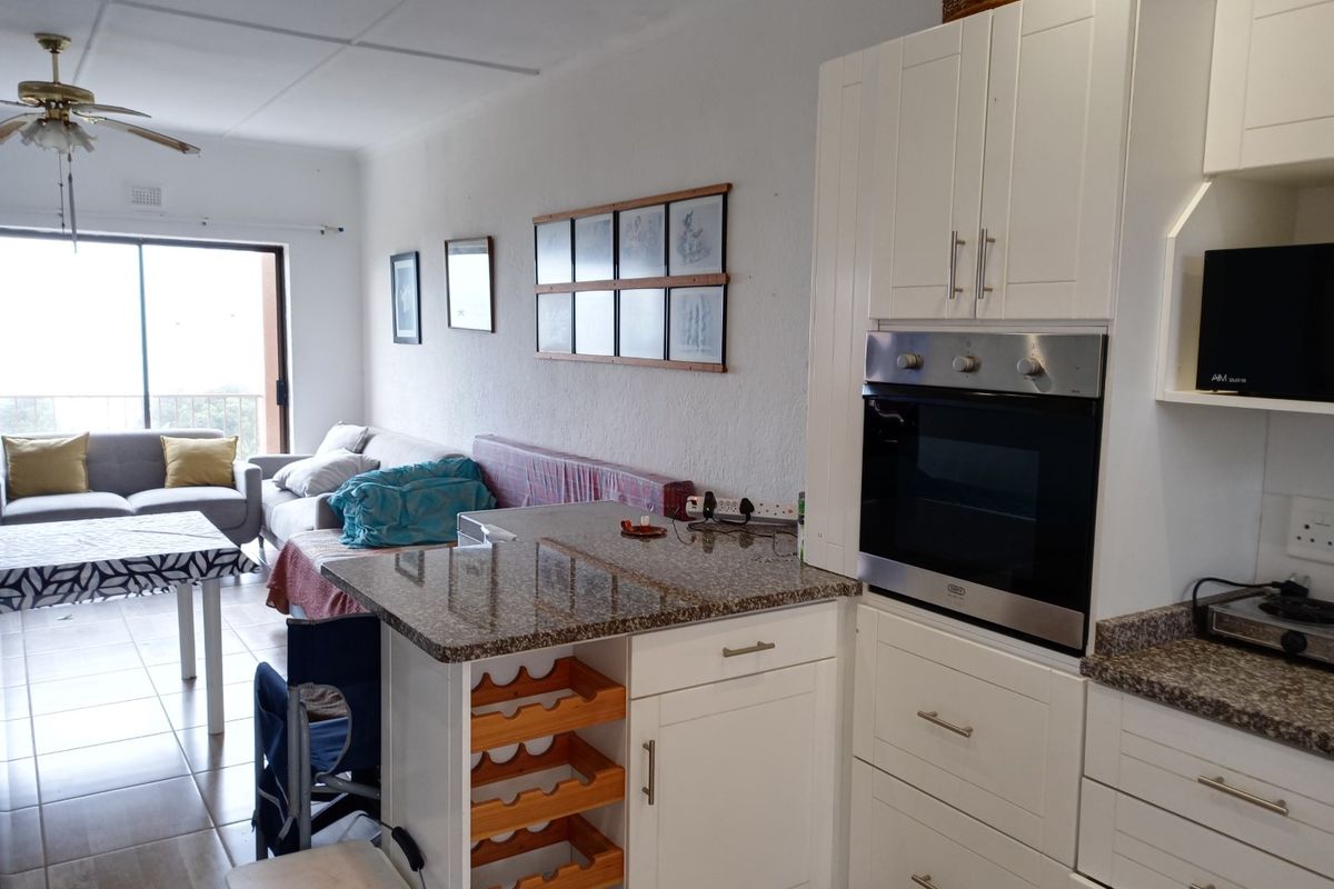 Beach Front Apartment In A Secure Gated Complex - Photo 5