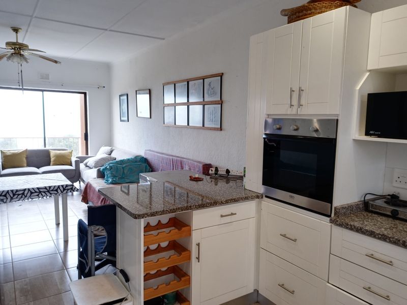 Beach Front Apartment In A Secure Gated Complex - Photo 5