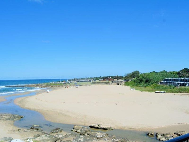 Right on the Beach with Sea and Beach views! - Photo 1
