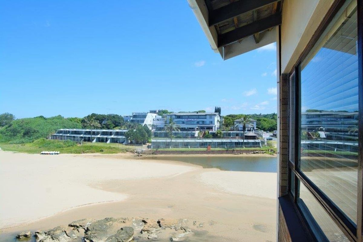 Right on the Beach with Sea and Beach views! - Photo 2
