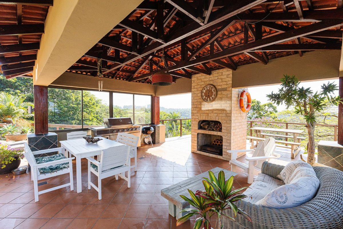 A MAJESTIC home with incredible income generating potential - Photo 4