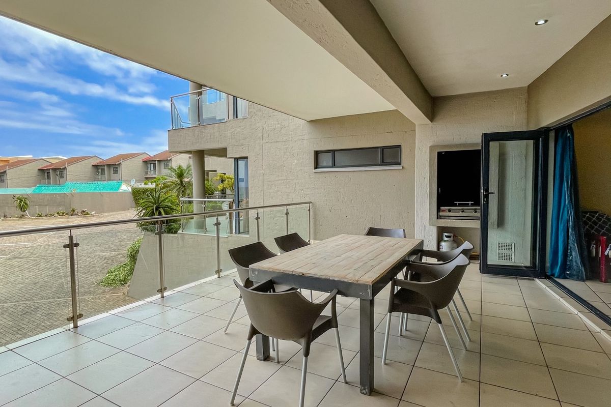 A High-End Holiday Apartment For Sale In A Sweet Spot Location Worth The Look! - Photo 5