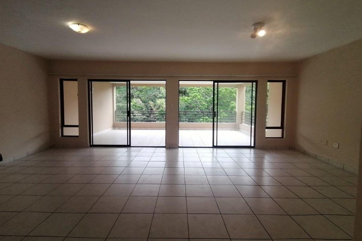 Spacious Unit in A Secure Complex in St Michaels on Sea - Photo 4