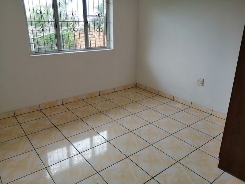 Lockup And Go 3 Bedroom Facebrick Townhouse - Photo 8