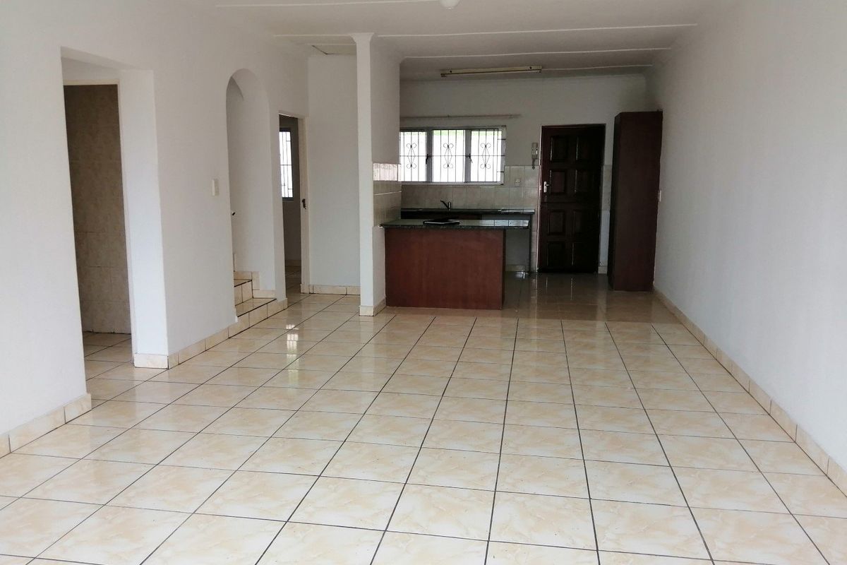 Lockup And Go 3 Bedroom Facebrick Townhouse - Photo 5