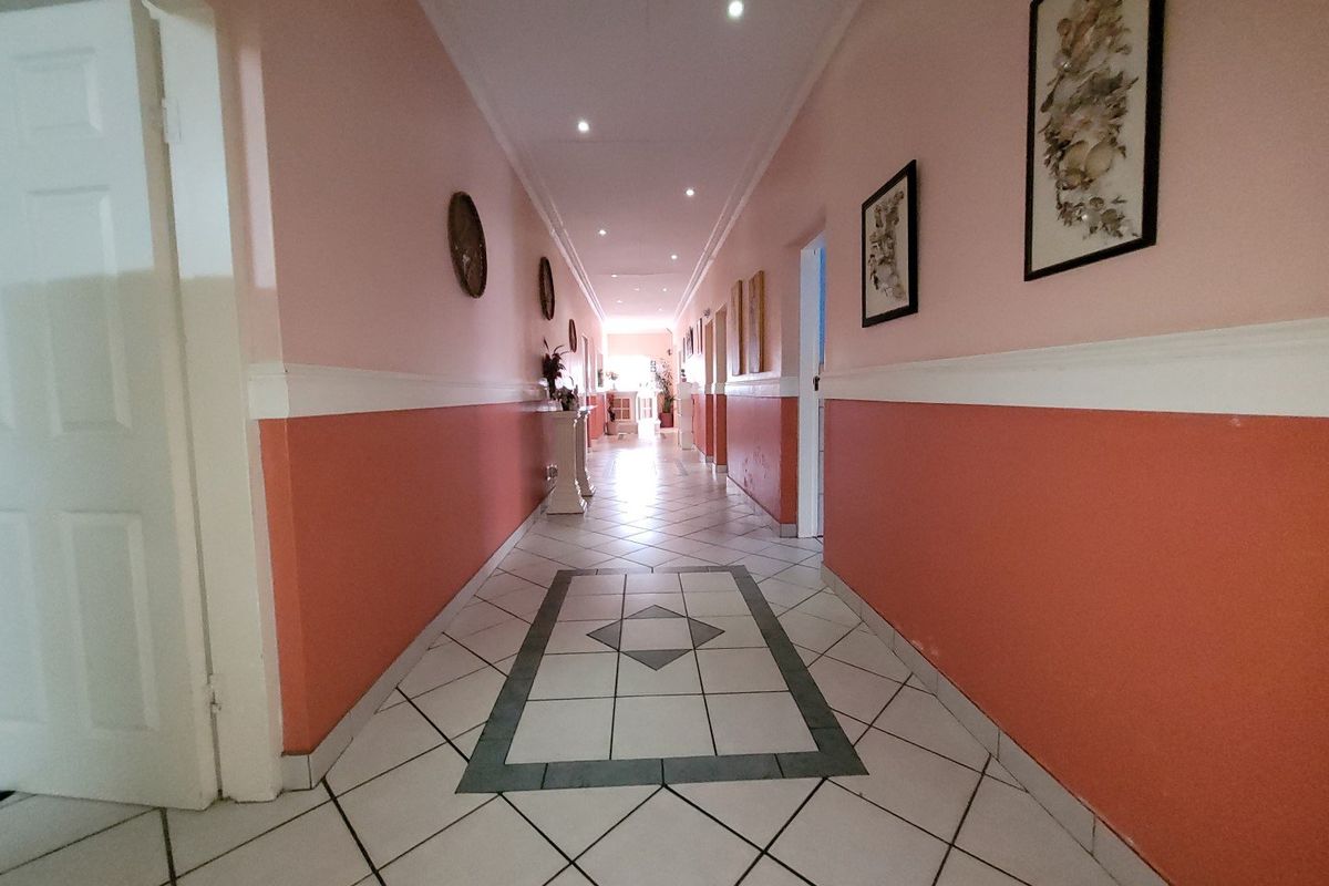 Perfectly Located Guest House And Caravan Park For The Holiday Makers !! - Photo 5