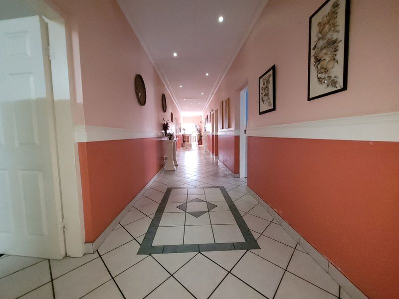 Perfectly Located Guest House And Caravan Park For The Holiday Makers !! - Photo 5