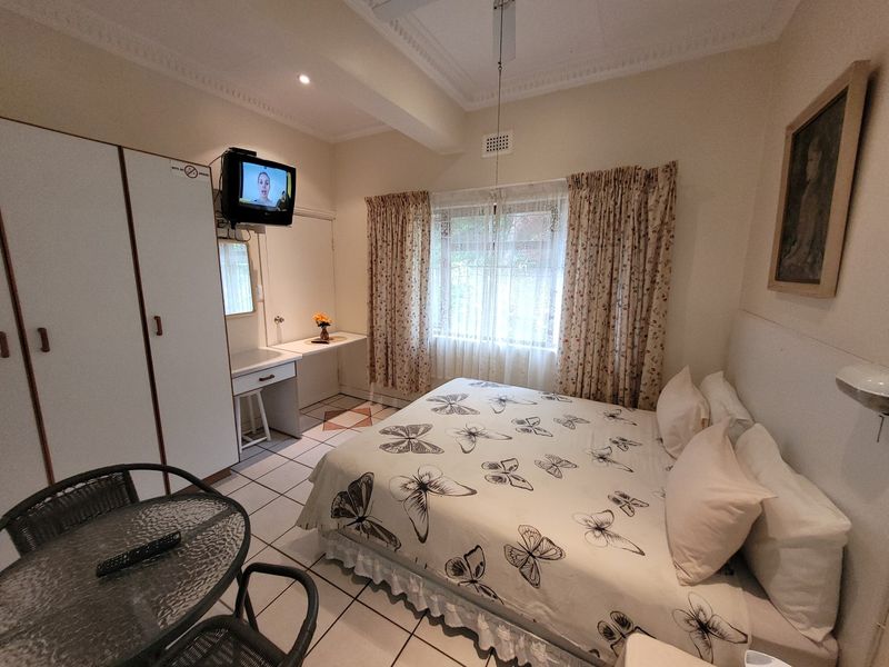 Perfectly Located Guest House And Caravan Park For The Holiday Makers !! - Photo 10