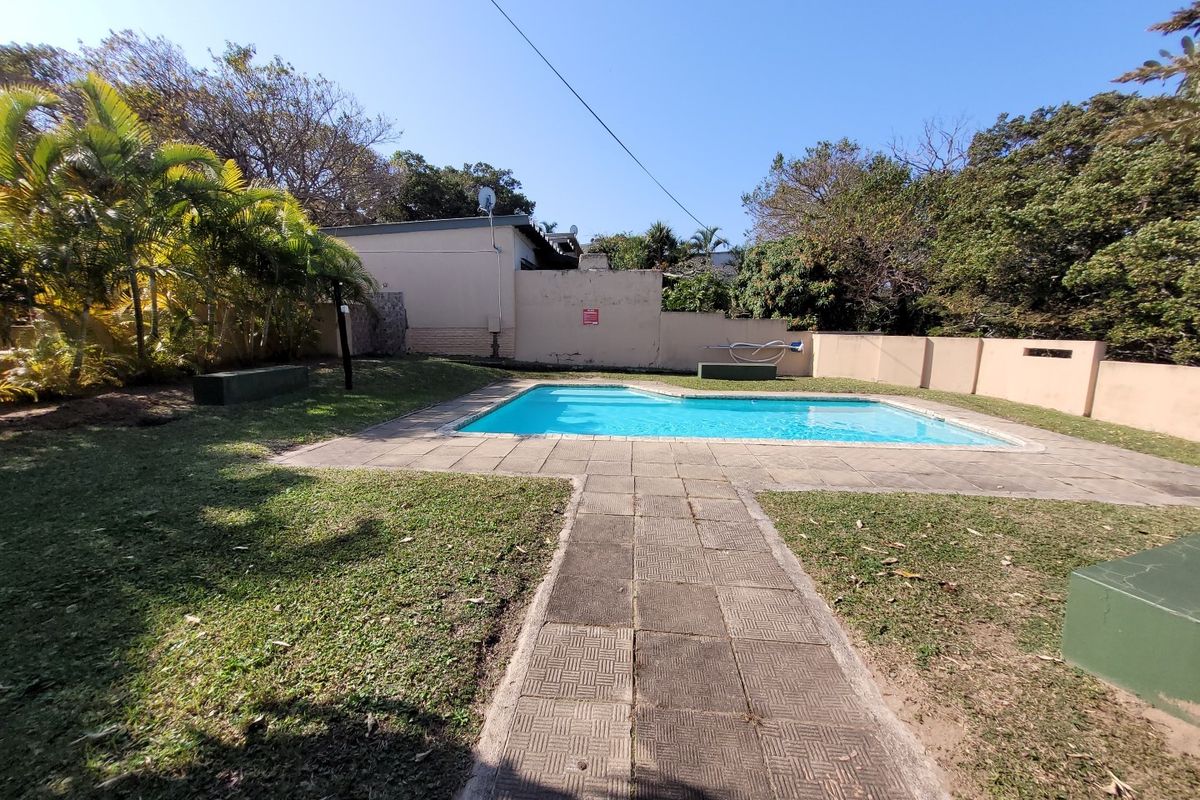 Extremely Neat Two Bedroom Pet Friendly Unit - Photo 3