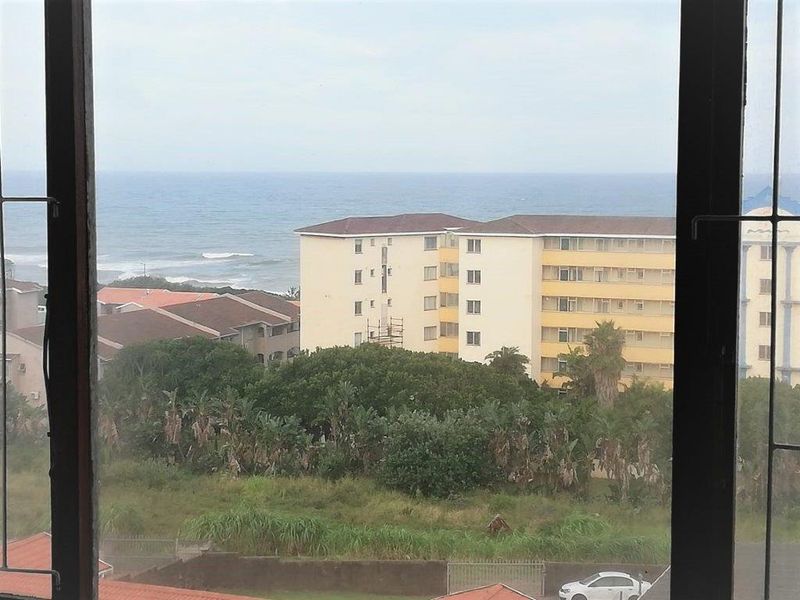 Apartment With The Most Awesome View! - Photo 2