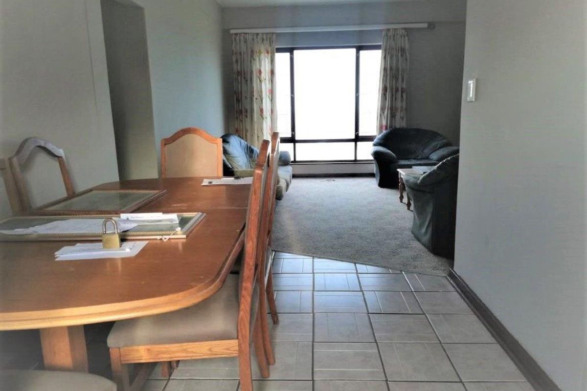 Apartment With The Most Awesome View! - Photo 4