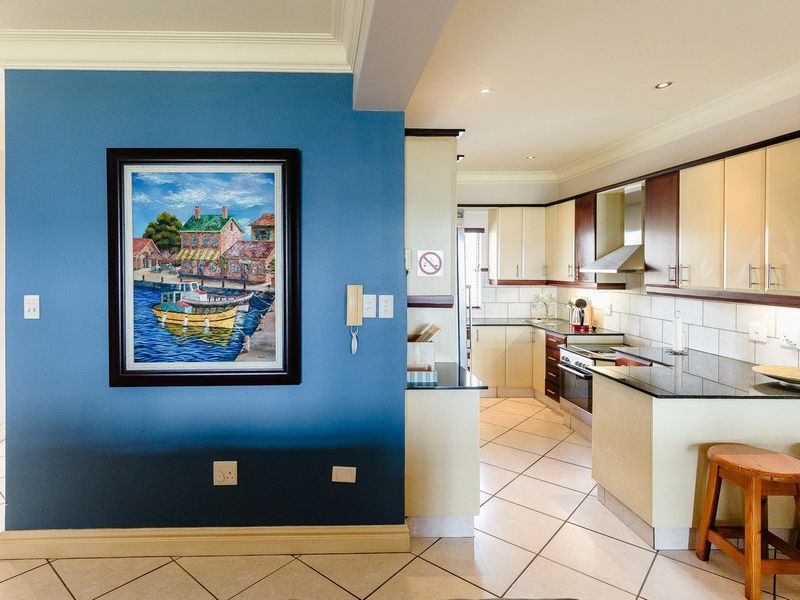 Fully Furnished Spacious And Modern - Photo 7