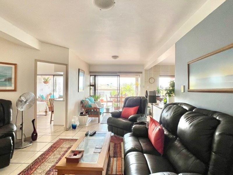 Spacious Apartment In The Heart Of Uvongo - Photo 5