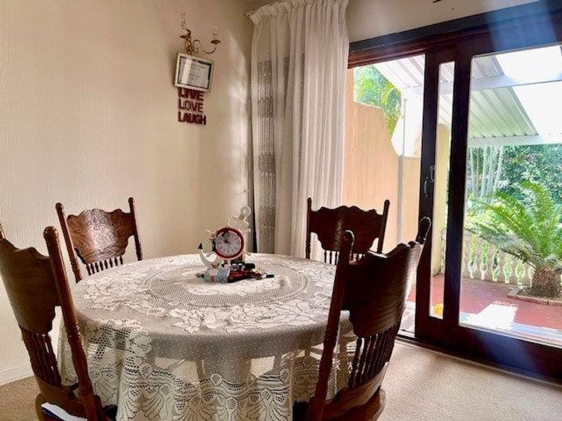 Attractive Spacious 3 Bedroom Duplex In St Michaels On Sea - Photo 9