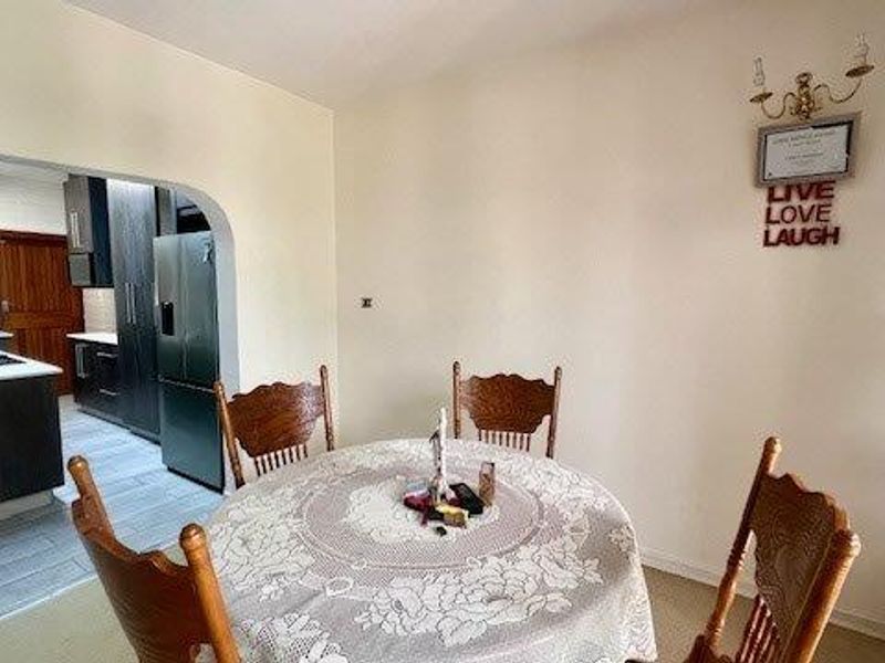 Attractive Spacious 3 Bedroom Duplex In St Michaels On Sea - Photo 10