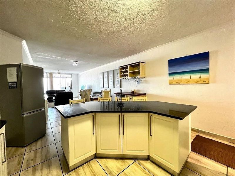 Upmarket Apartment In La Crete Sands Uvongo - Photo 10