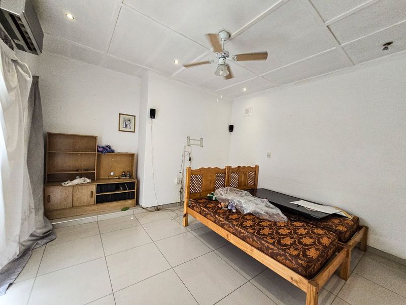 Home And Flat In Uvongo - Photo 10