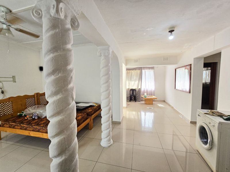 Home And Flat In Uvongo - Photo 8