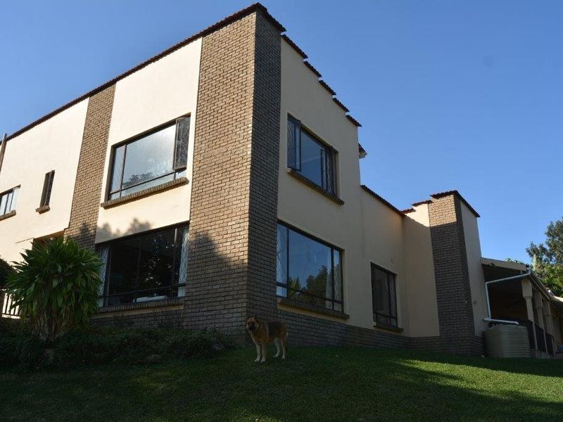 A Smallholding in Prime Spot with Horses and Stables! - Photo 1
