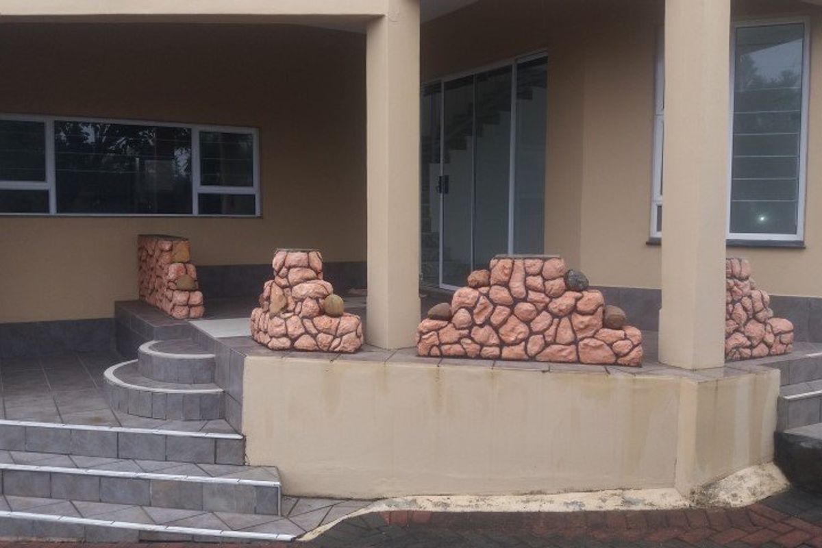 Sea View, Double Storey, Walk to Beach! - Photo 5