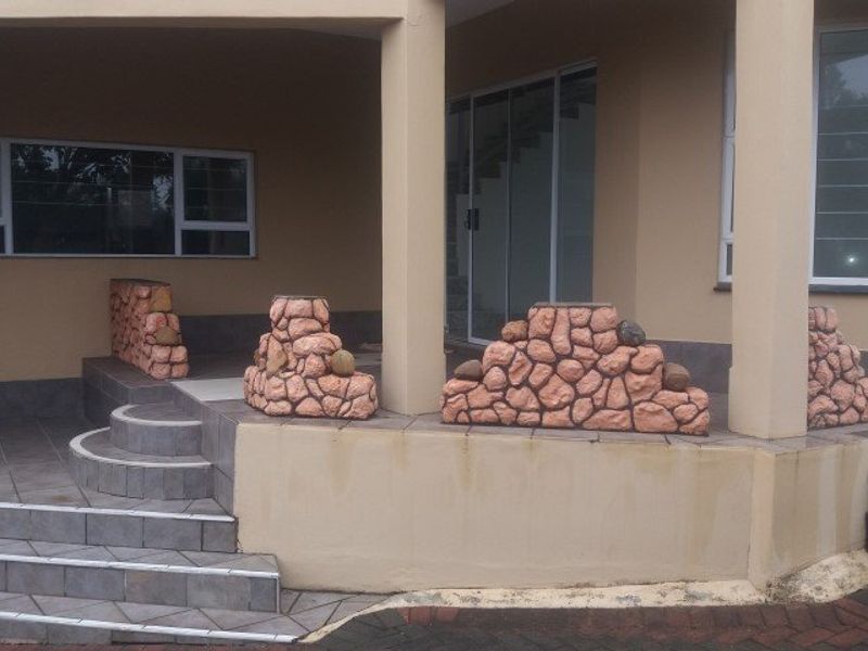 Sea View, Double Storey, Walk to Beach! - Photo 5