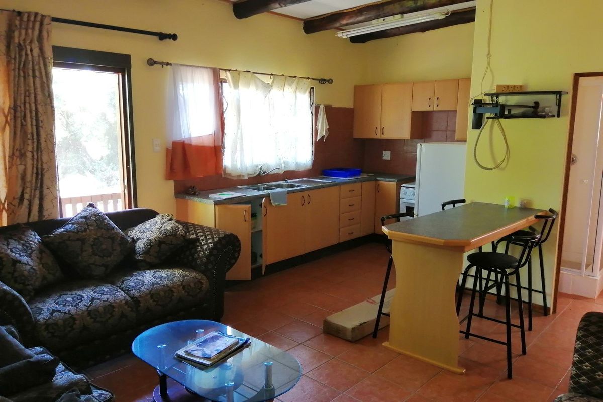 Well Priced Pet Friendly 3 Bedroom Unit - Photo 5